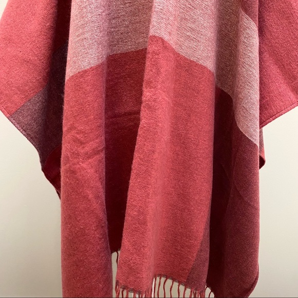 Woolrich one size red blanket scarf poncho shawl cape - Picture 5 of 11